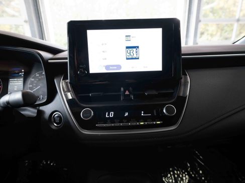 Used 2024 Toyota Corolla SE FWD image 17