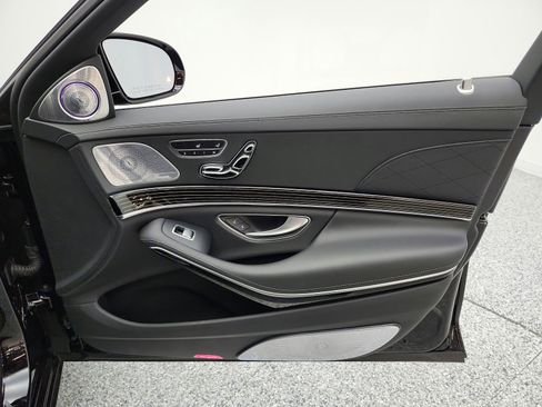 Certified 2020 Mercedes-Benz Maybach S 650 image 19