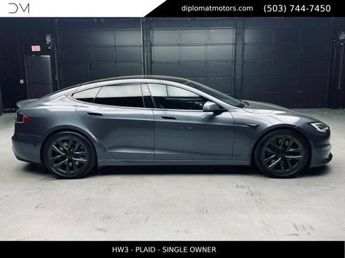 Used 2022 Tesla Model S Plaid AWD/4WD image 7