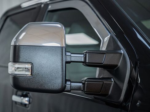 Used 2021 Ford F250 XLT w/ XLT Premium Package image 18