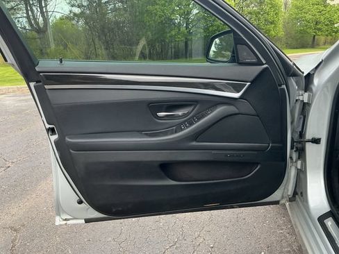 Used 2014 BMW 535i xDrive Sedan AWD/4WD image 13