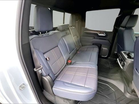 New 2026 Chevrolet Silverado 1500 High Country w/ High Country Premium Package AWD/4WD image 10