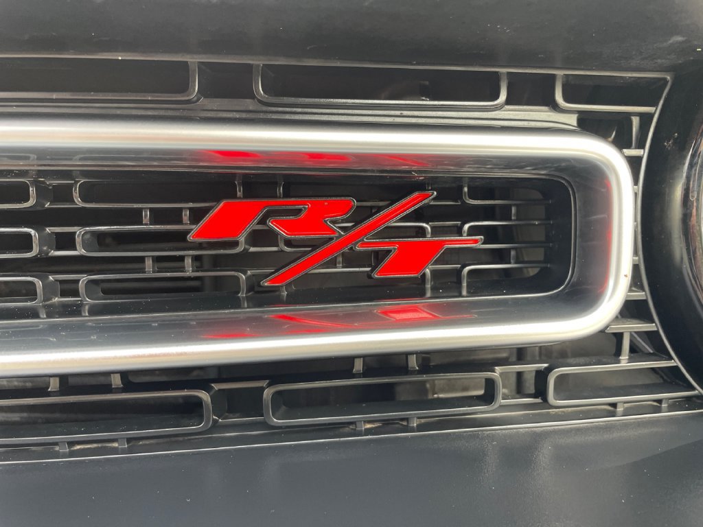 Used 2020 Dodge Challenger R/T w/ Driver Convenience Group RWD image 17