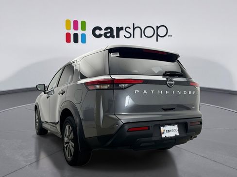 Used 2024 Nissan Pathfinder S image 3