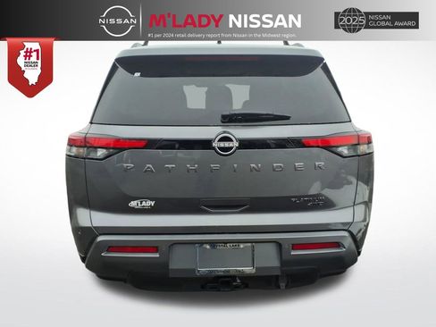 New 2026 Nissan Pathfinder Platinum image 6