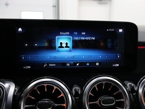 Used 2022 Mercedes-Benz GLB 35 AMG 4MATIC image 59