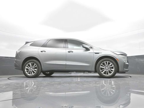 Used 2024 Buick Enclave Avenir AWD/4WD image 49