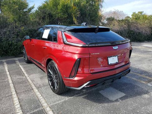 Certified 2026 Cadillac Lyriq V image 8