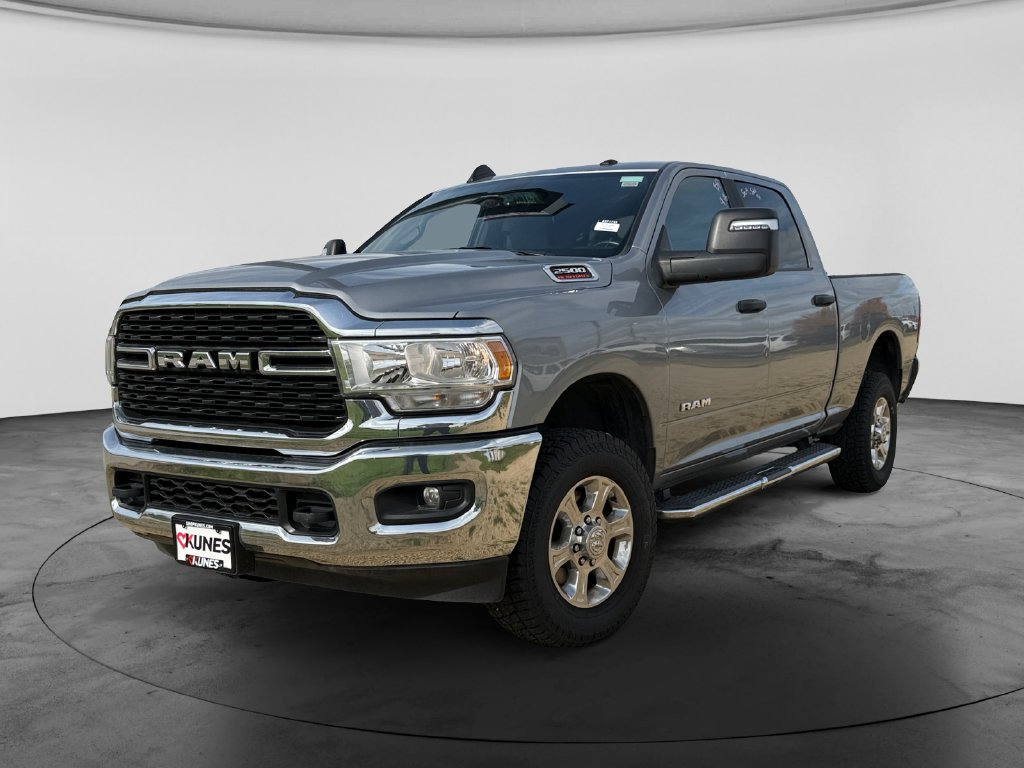 Used 2024 RAM 2500 Big Horn w/ Bed Utility Group AWD/4WD image 4
