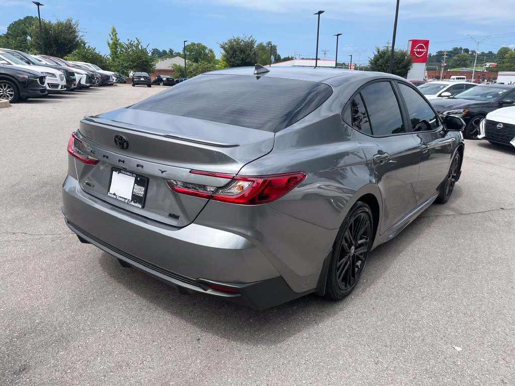 Used 2026 Toyota Camry SE FWD image 7