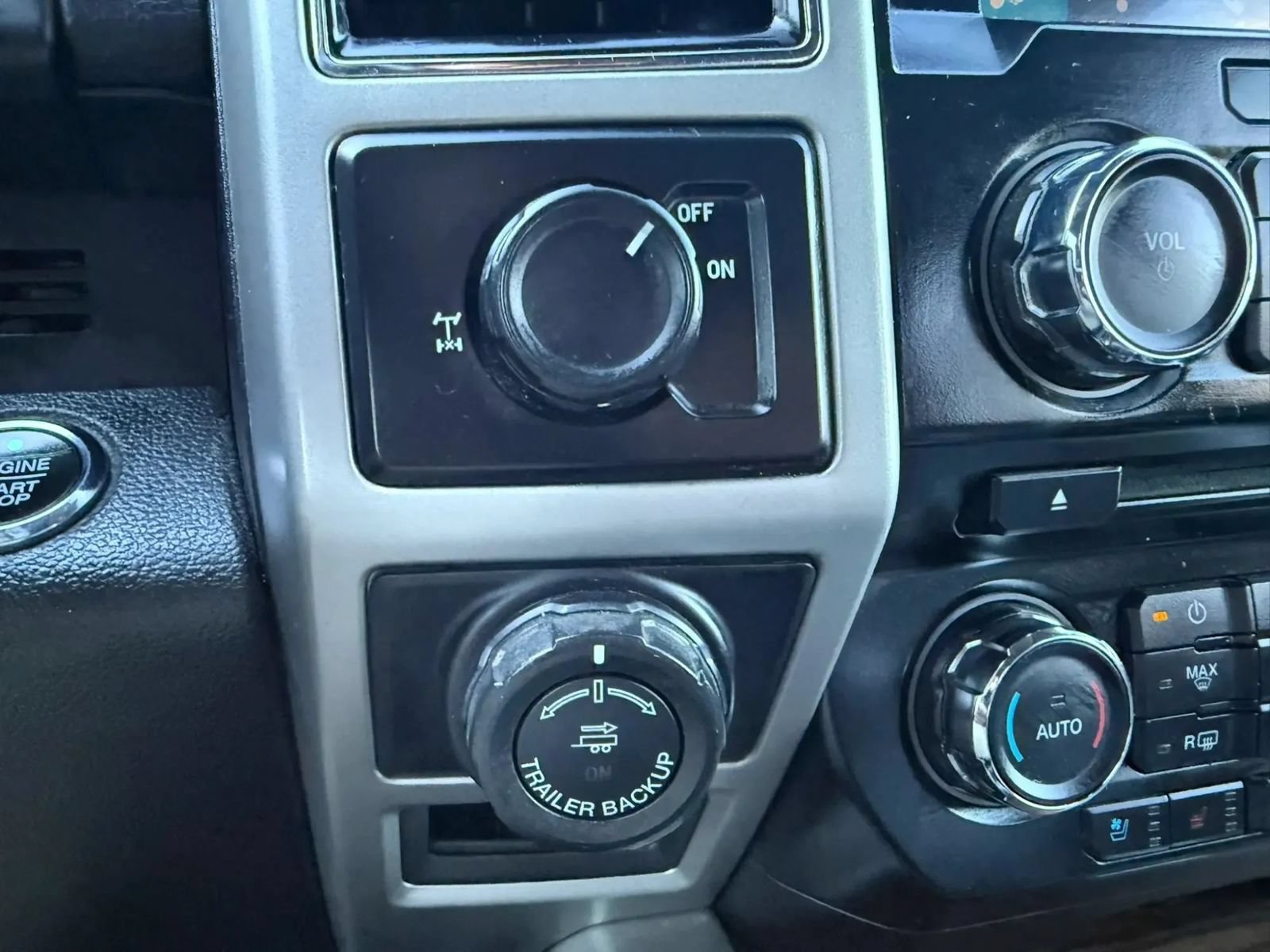 Used 2018 Ford F150 Lariat RWD image 28