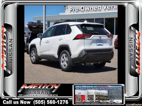 Used 2020 Toyota RAV4 XLE w/ Convenience Package image 6