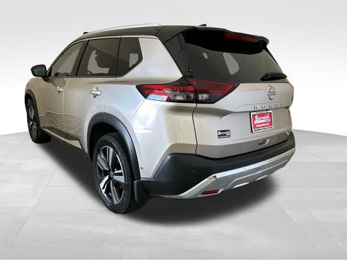 Used 2023 Nissan Rogue Platinum w/ Platinum Premium Package AWD/4WD image 3
