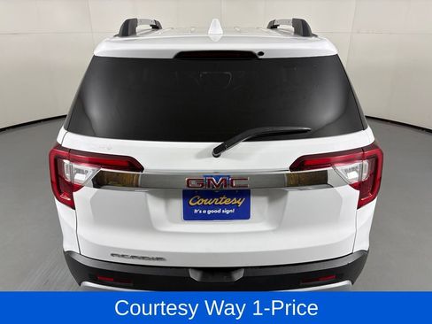 Used 2023 GMC Acadia SLT FWD image 11