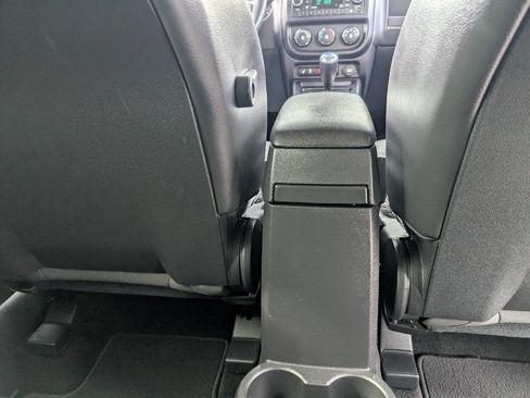 Used 2016 Jeep Patriot High Altitude image 15