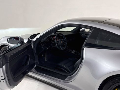 Used 2024 Porsche 911 Carrera GTS w/ Premium Package RWD image 12