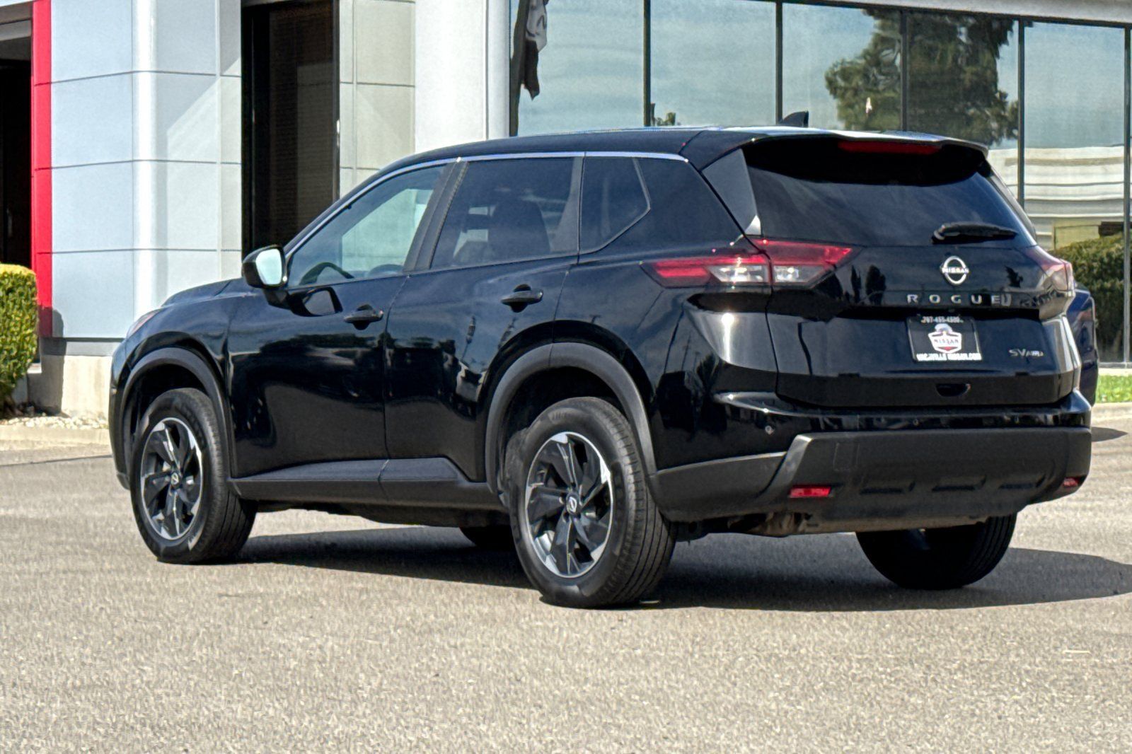 Certified 2024 Nissan Rogue SV AWD/4WD image 8
