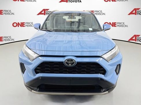 Certified 2025 Toyota RAV4 SE AWD/4WD image 3