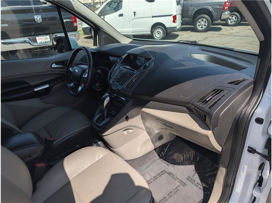 Used 2014 Ford Transit Connect Titanium FWD image 14