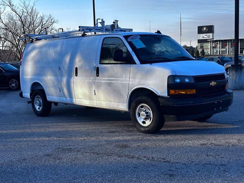 Used 2025 Chevrolet Express 2500 Extended w/ Communications Package image 1