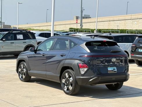 Used 2025 Hyundai Kona SEL FWD image 6