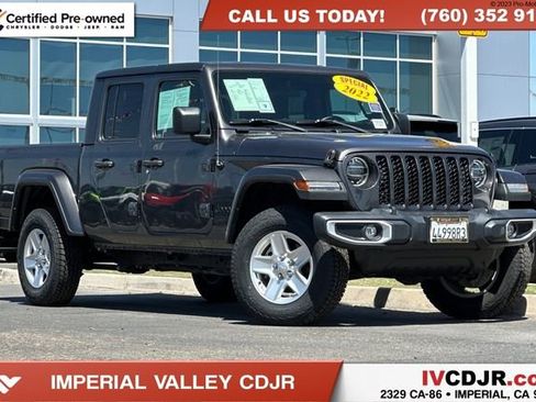 Certified 2022 Jeep Gladiator Sport AWD/4WD image 1
