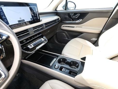 Certified 2023 Lincoln Corsair AWD image 20