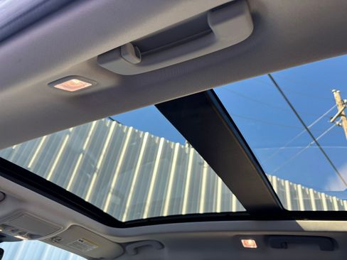 Used 2022 Ford Escape Titanium w/ Titanium Elite Package image 28