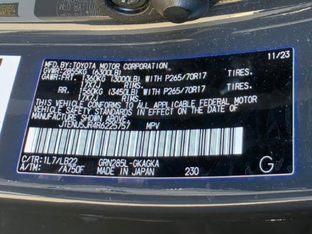 Used 2024 Toyota 4Runner SR5 Premium w/ Moonroof Package AWD/4WD image 35