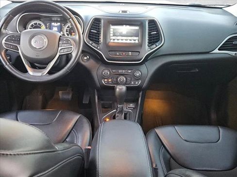 Used 2021 Jeep Cherokee Latitude Plus w/ Sun & Sound Group FWD image 22