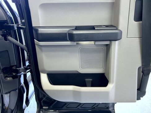 Used 2018 Ford F150 XL w/ Equipment Group 101A Mid image 19