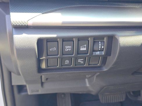 Used 2023 Subaru Forester Premium AWD/4WD image 25