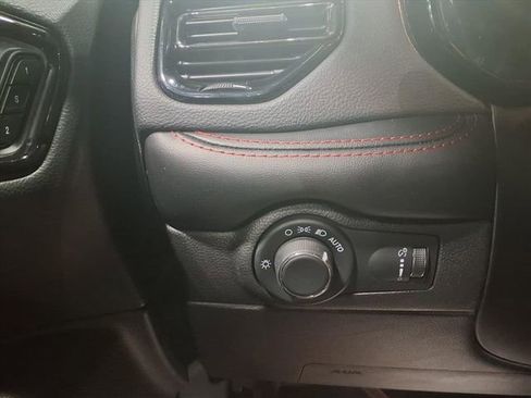 Used 2024 Dodge Durango GT image 19