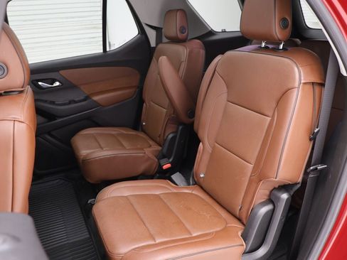 Used 2018 Chevrolet Traverse High Country image 12