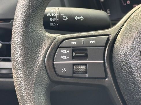 Used 2024 Honda Accord EX image 17