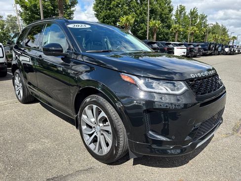 Certified 2025 Land Rover Discovery Sport S AWD/4WD image 8