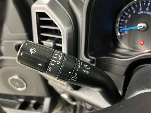 Used 2018 Ford Expedition Max Platinum AWD/4WD image 32