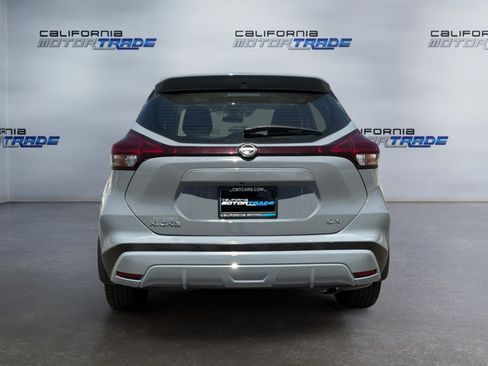 Used 2024 Nissan Kicks SR FWD image 6