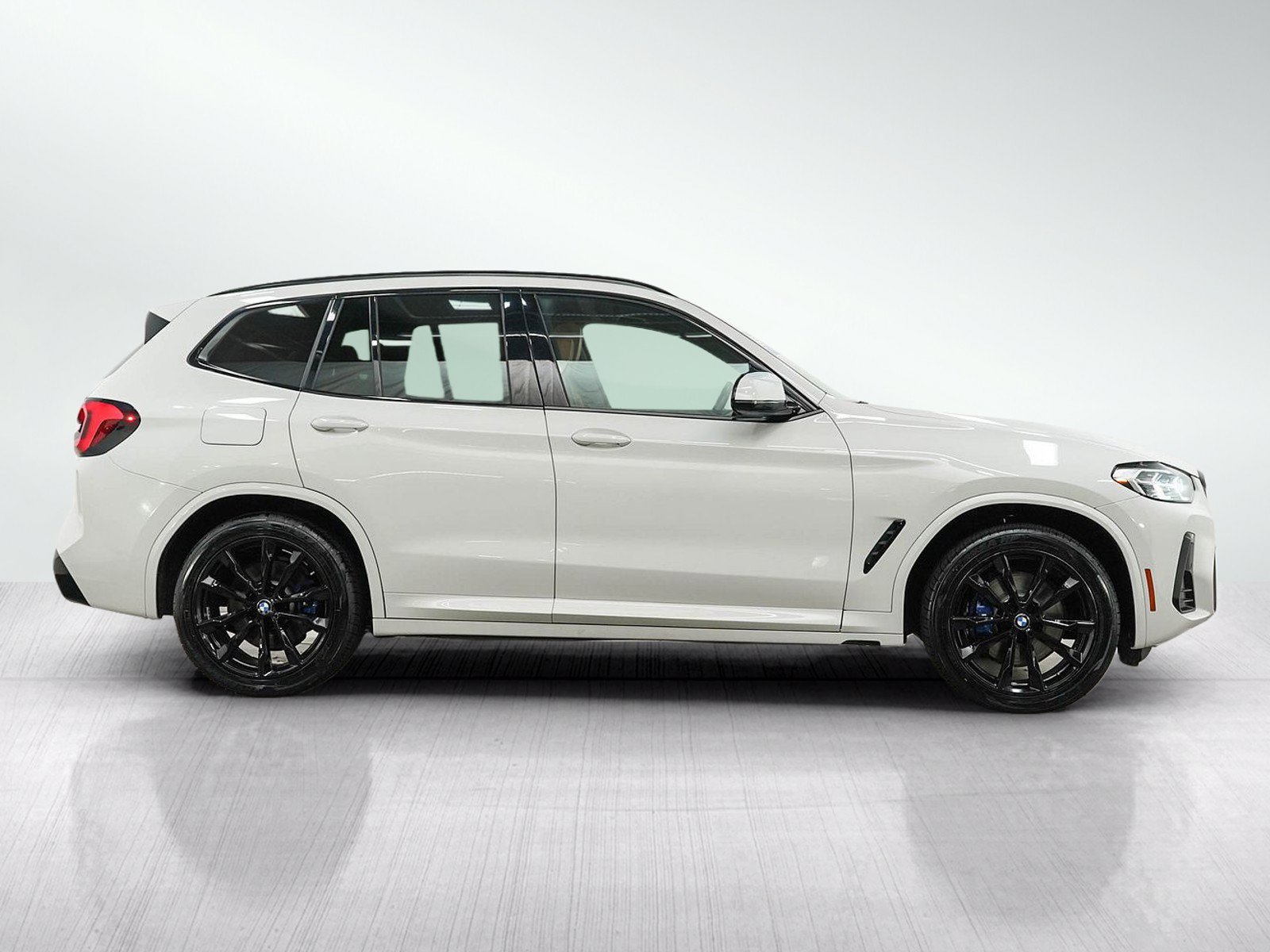 Used 2023 BMW X3 xDrive30i AWD/4WD image 6