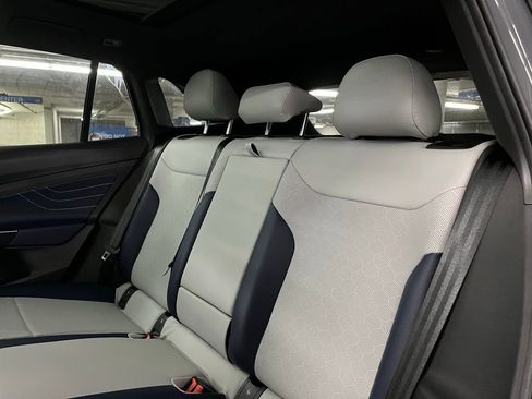 New 2025 Volkswagen ID.4 Pro S image 24