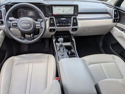 Used 2023 Kia Sorento S FWD image 17