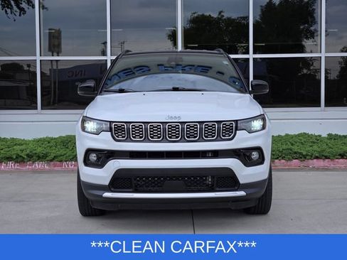 Used 2025 Jeep Compass Limited AWD/4WD image 2