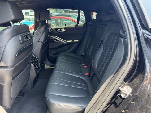 Used 2022 BMW X6 M50i w/ Premium Enhanced Package AWD/4WD image 19
