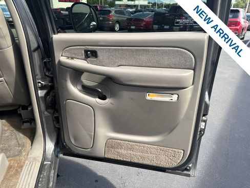 Used 2002 Chevrolet Silverado 2500 LT w/ Off-Road Skid Plate Pkg AWD/4WD image 12