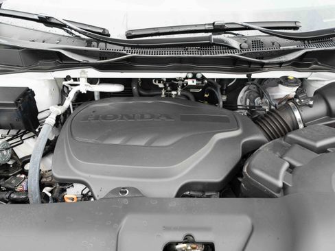 Certified 2025 Honda Odyssey Touring image 33