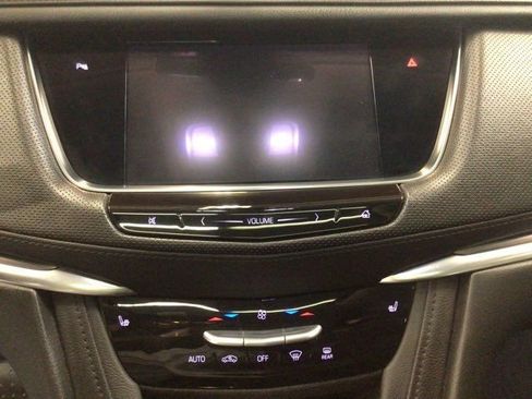 Used 2017 Cadillac XT5 Luxury w/ Driver Awareness Package AWD/4WD image 26