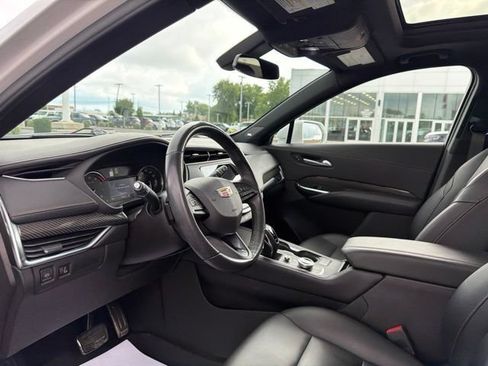 Used 2019 Cadillac XT4 Sport w/ Cold Weather Package AWD/4WD image 15
