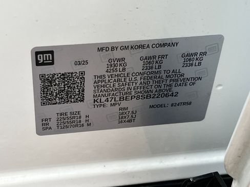 Used 2025 Buick Envista Sport Touring image 24