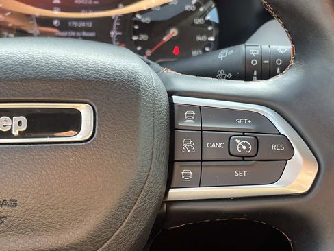 Used 2022 Jeep Compass Limited image 20