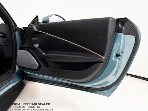 Used 2025 Ferrari Roma Spider RWD image 23
